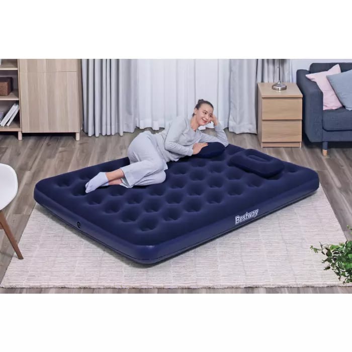 Матрас надувной Bestway 203*152*22 с подушкой и насосом