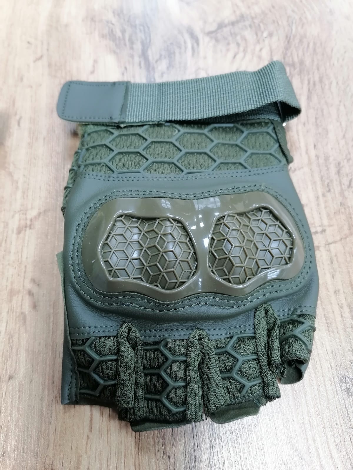 Перчатки тактические без пальцев с защитой