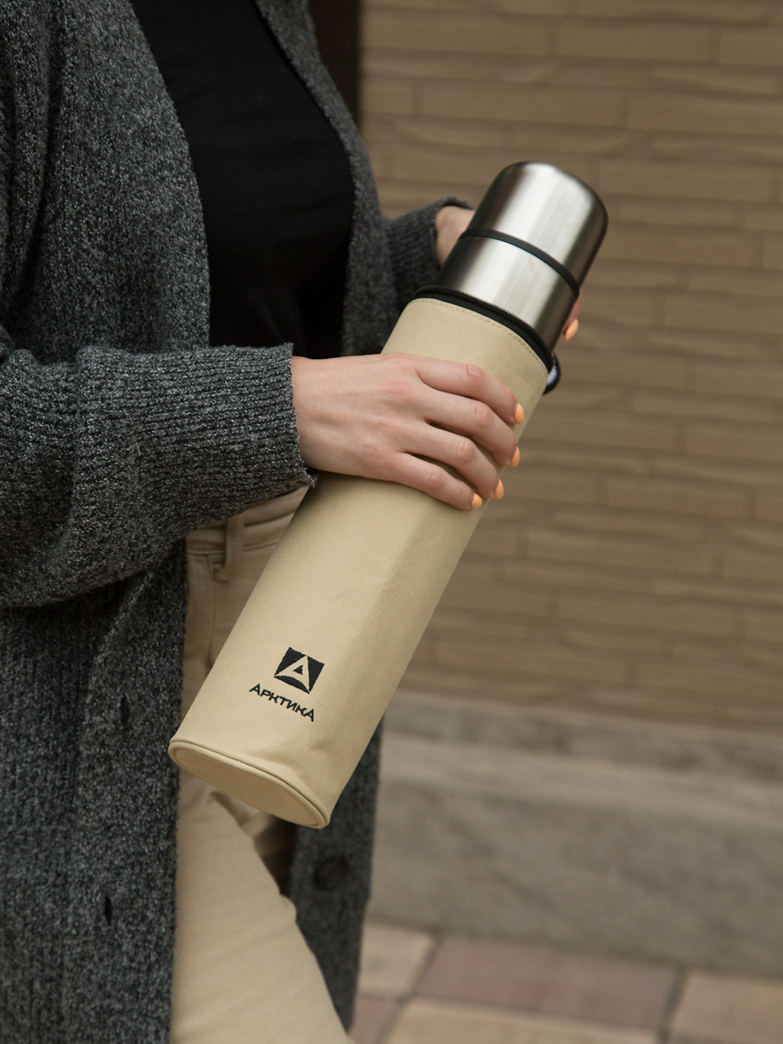 Термос бытовой в чехле, вакуумный, питьевой  тм "Арктика", 1000 мл, арт. 101-1000А