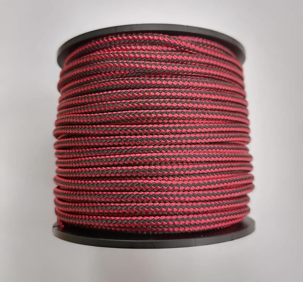 Шнур плетеный Sport Cord  3,0 мм, 220 кг, 30 м, двухцветный, катушка